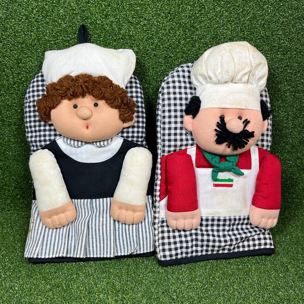 Vintage Novelty NaRaYa Chef and Waitress Oven Mitts